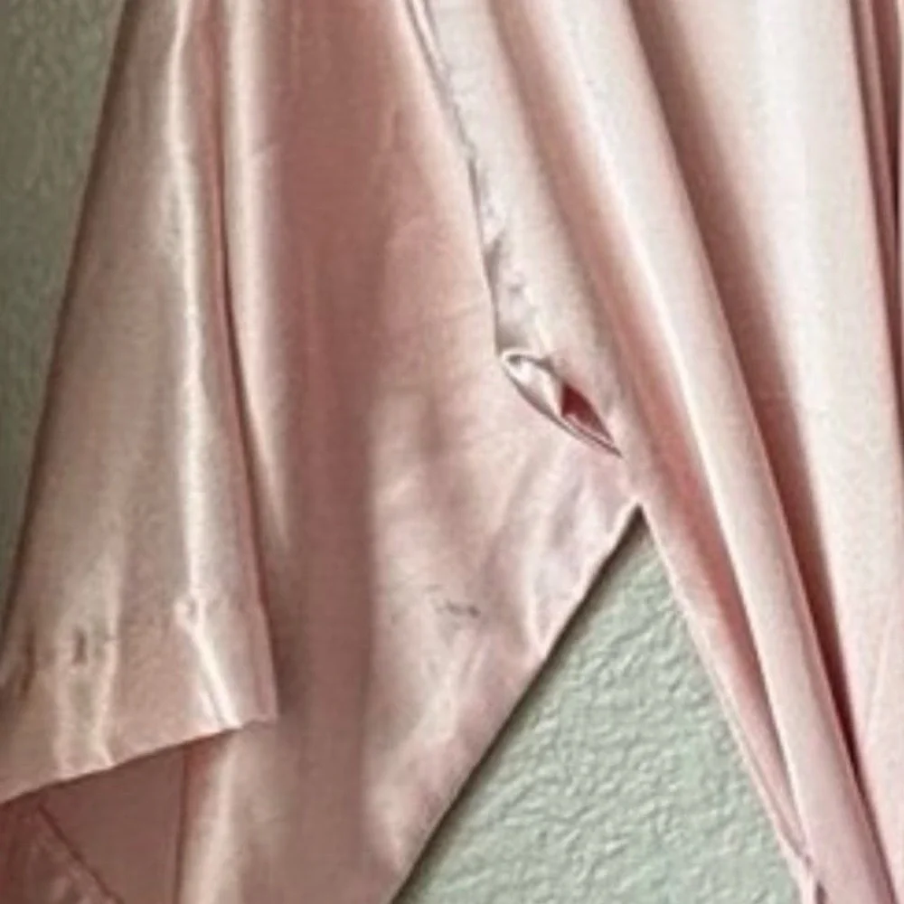 Vintage Nordstrom Belted Night Robe Pink Lingerie. Med-Large Petite.‎